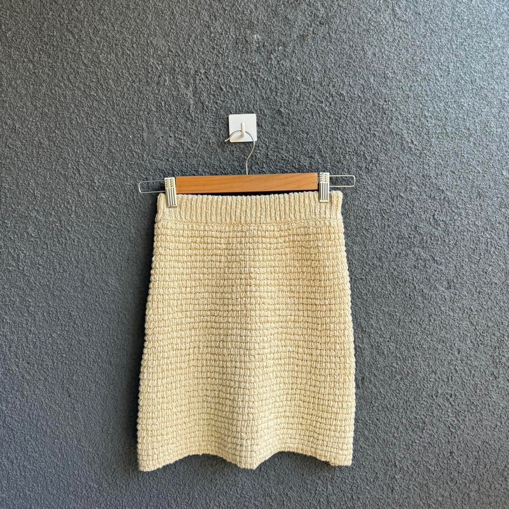 Women's Cream and Tan Skirt